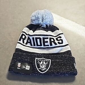 Raiders Pom Pom Beanie *NEW*